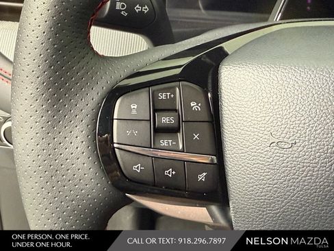 Used 2025 Ford Explorer ST-Line w/ Premium Package RWD image 21