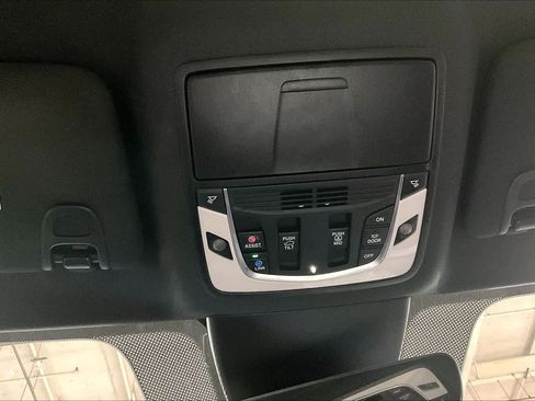 Used 2022 Acura MDX A-Spec image 33