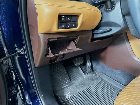 Used 2022 Toyota Highlander Platinum image 10