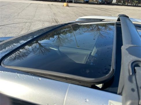 Used 2013 Toyota RAV4 XLE image 11