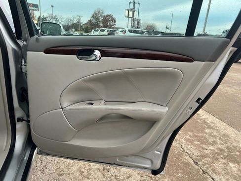 Used 2011 Buick Lucerne CXL w/ Driver Confidence Package image 17