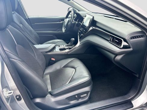 Used 2024 Toyota Camry XSE FWD image 13