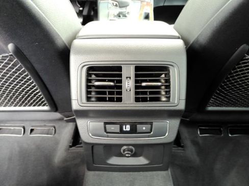 Used 2020 Audi Q5 2.0T Premium AWD/4WD image 28