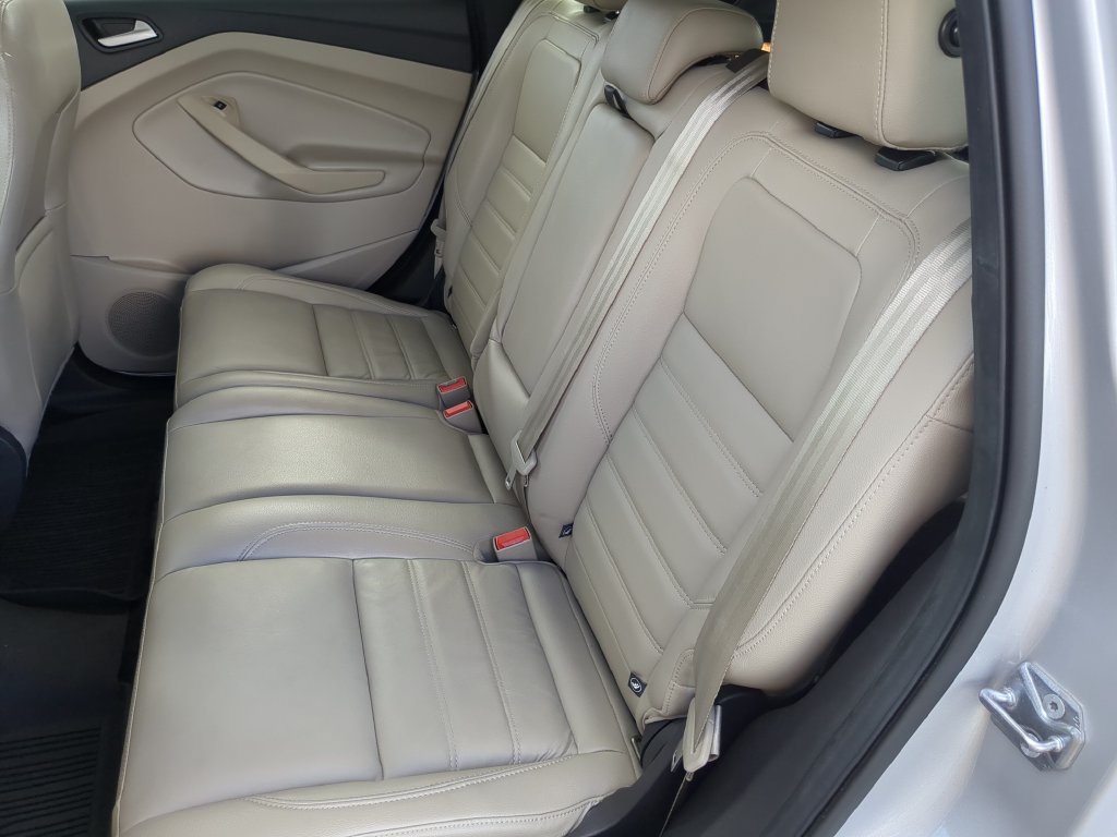 Used 2018 Ford Escape SEL w/ Ford Safe & Smart Package FWD image 17