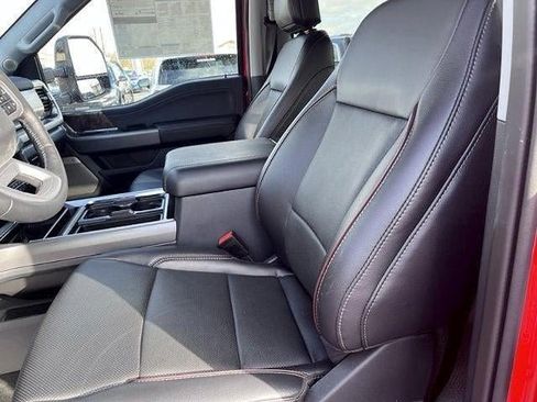 Used 2024 Ford F250 Lariat w/ Lariat Ultimate Package AWD/4WD image 8