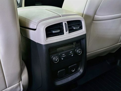 Used 2019 Buick Envision Premium AWD/4WD image 27