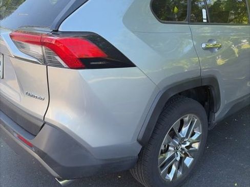 Used 2019 Toyota RAV4 Limited w/ Cold Weather Package image 5