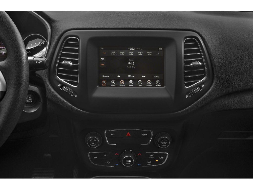 Used 2021 Jeep Compass Latitude w/ Sun and Sound Group FWD image 7