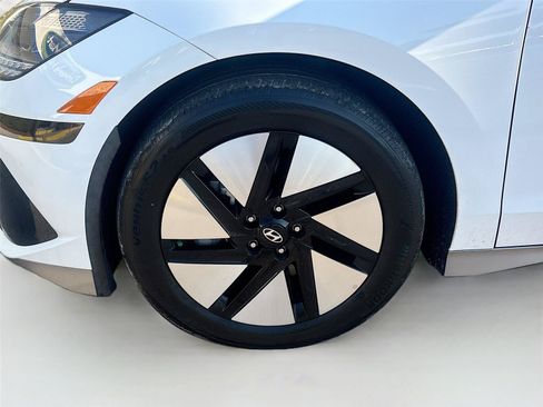 Used 2023 Hyundai Ioniq 6 SE RWD image 31
