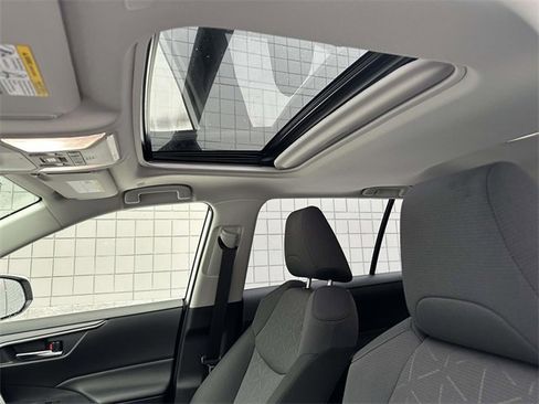 Used 2024 Toyota RAV4 XLE image 23
