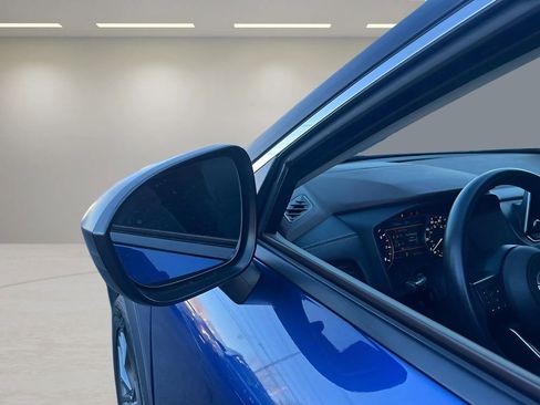 Used 2023 Nissan Rogue S image 26