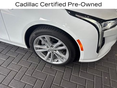 Used 2025 Cadillac CT4 Luxury RWD image 2