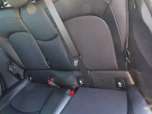 Used 2019 MINI Cooper 4-Door Hardtop image 21