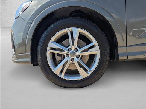 Used 2020 Audi Q3 2.0T Premium Plus w/ Premium Plus Package image 21