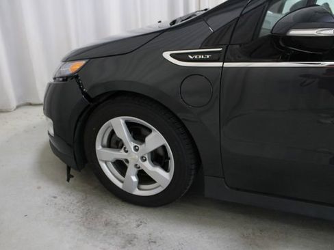 Used 2015 Chevrolet Volt FWD image 30