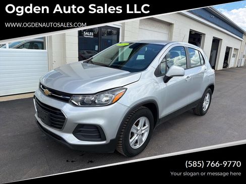 Used 2020 Chevrolet Trax LS FWD image 1