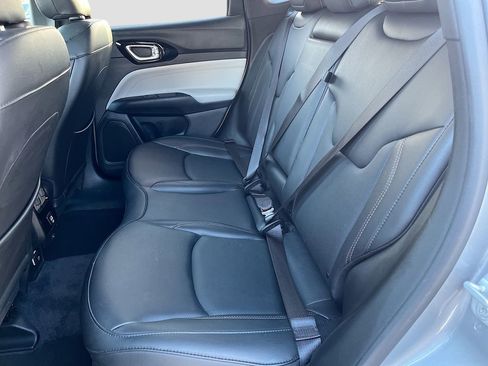 Used 2023 Jeep Compass Limited image 24