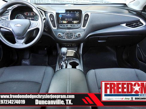 Used 2024 Chevrolet Malibu LT FWD image 11