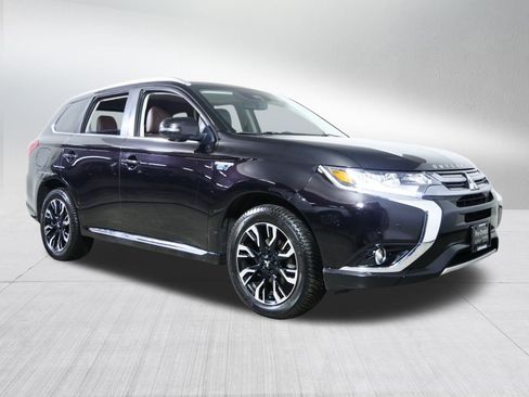 Used 2018 Mitsubishi Outlander GT image 1