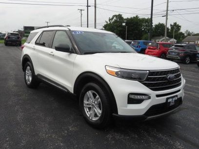 Certified 2023 Ford Explorer XLT w/ Equipment Group 202A