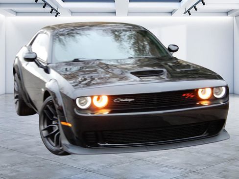 Used 2022 Dodge Challenger R/T Scat Pack image 1