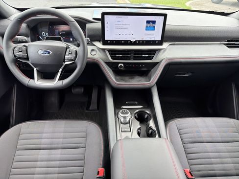 Certified 2025 Ford Explorer ST-Line RWD image 2