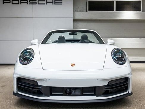 Certified 2025 Porsche 911 Carrera RWD image 7