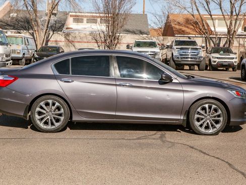Used 2015 Honda Accord Sport image 4