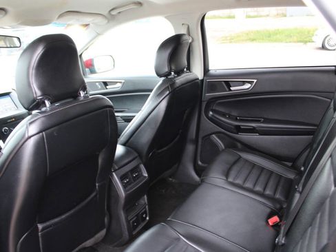 Used 2016 Ford Edge SEL w/ Equipment Group 201A FWD image 16