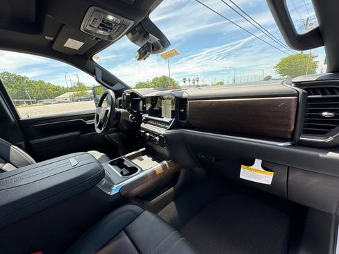 New 2026 Chevrolet Silverado 3500 High Country w/ High Country Premium Package AWD/4WD image 17