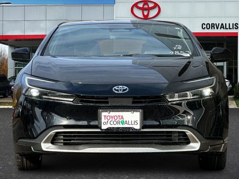New 2026 Toyota Prius Plug-In Hybrid image 3