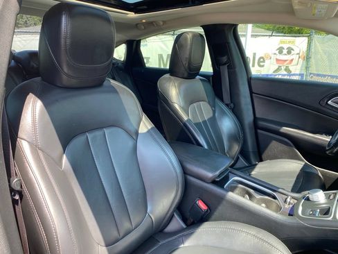 Used 2016 Chrysler 200 C w/ Sun & Sound Group FWD image 17
