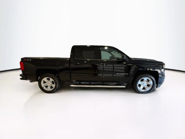 Used 2018 Chevrolet Silverado 1500 LT w/ All Star Edition AWD/4WD image 8