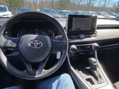 Used 2024 Toyota RAV4 LE AWD/4WD image 19