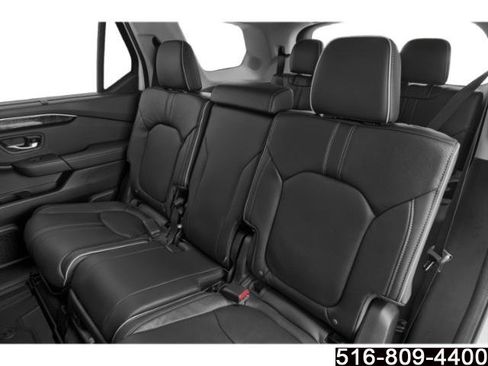 Used 2023 Honda Pilot Elite image 14
