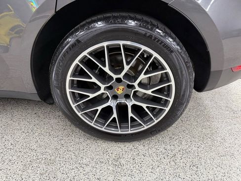 Used 2018 Porsche Macan Sport Edition image 39