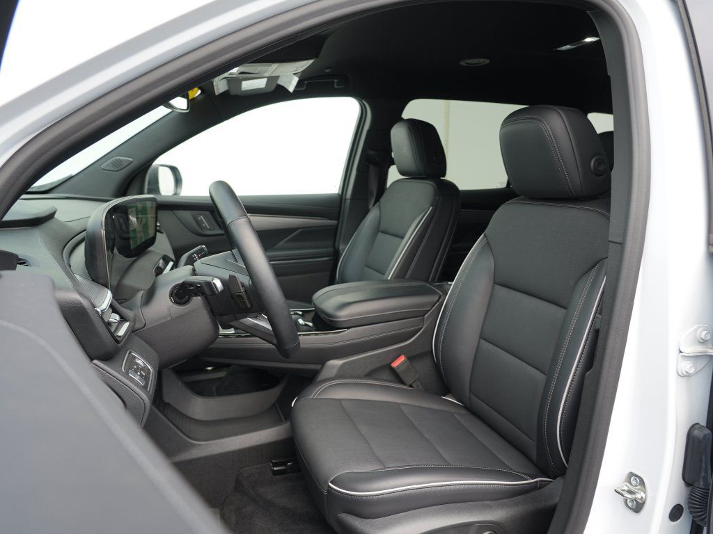 Certified 2026 Buick Enclave Preferred AWD/4WD image 12