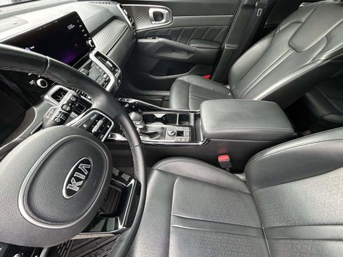 Used 2021 Kia Sorento SX image 10