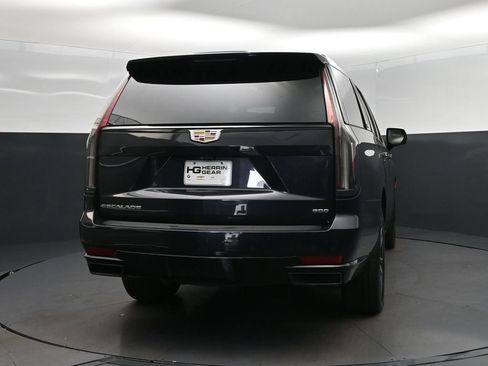 Used 2022 Cadillac Escalade Sport w/ Touring Package AWD/4WD image 7