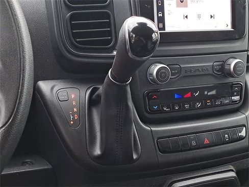 Used 2025 RAM ProMaster 2500 w/ Convenience Group image 30