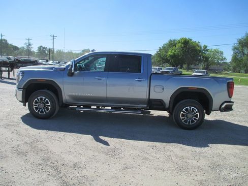 New 2026 GMC Sierra 2500 SLT w/ SLT Premium Package AWD/4WD image 9