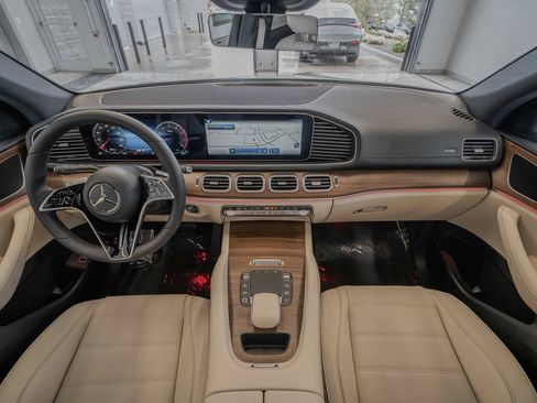 Used 2026 Mercedes-Benz GLE 450 4MATIC Coupe image 8