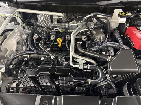 Used 2024 Mitsubishi Outlander SE Black Edition image 31