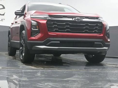 New 2026 Chevrolet Equinox LT w/ Convenience Package II image 3