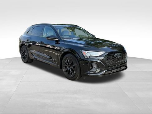 Used 2024 Audi Q8 e-tron Prestige w/ Prestige Package AWD/4WD image 3