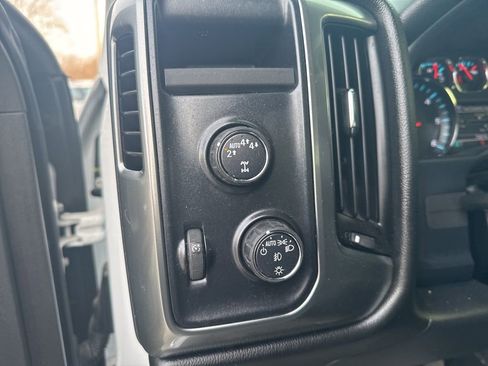 Used 2017 Chevrolet Silverado 1500 LT w/ All Star Edition image 15