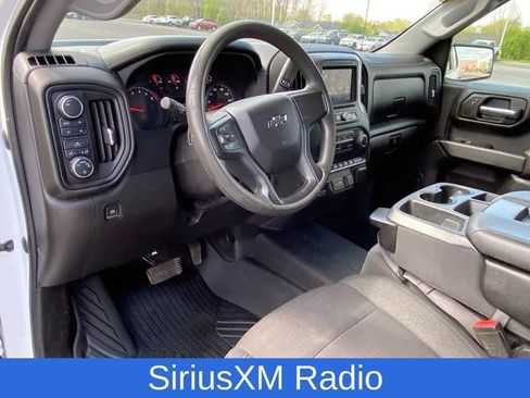 Certified 2022 Chevrolet Silverado 1500 Custom Trail Boss w/ LPO, Dark Essentials Package AWD/4WD image 11