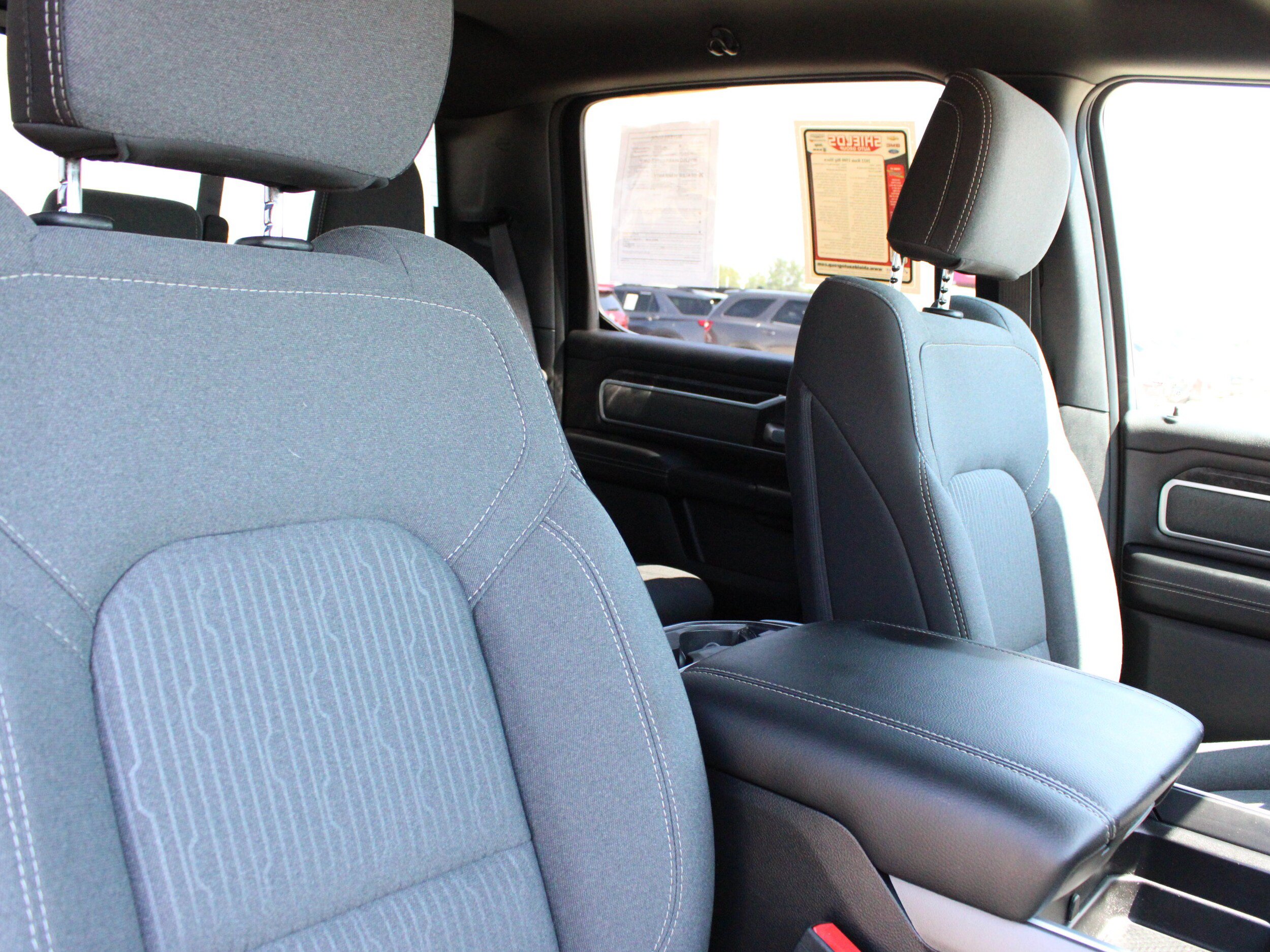Used 2022 RAM 1500 Big Horn AWD/4WD image 45
