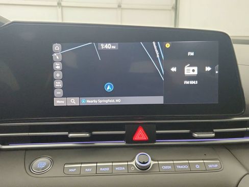 Used 2025 Hyundai Elantra SEL FWD image 28
