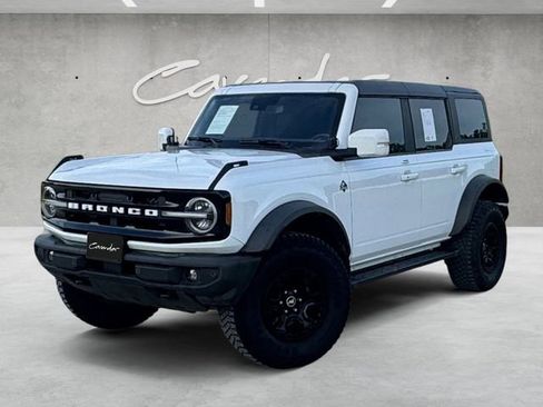 Used 2022 Ford Bronco Outer Banks w/ Sasquatch Package AWD/4WD image 1